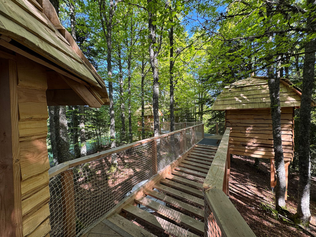 Les cabanes perchées du Somport